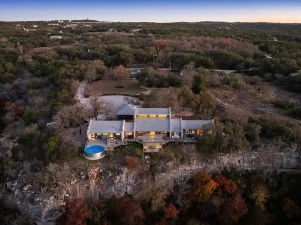 4200 Cypress Canyon Trl, Spicewood, TX 78669