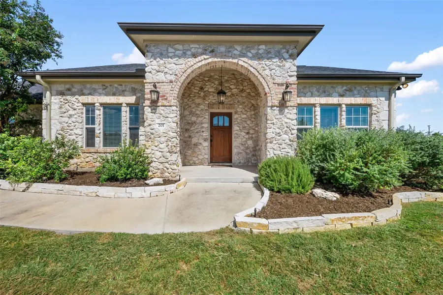 201 Campo Colinas Dr, Bertram, TX 78605 - Image #2