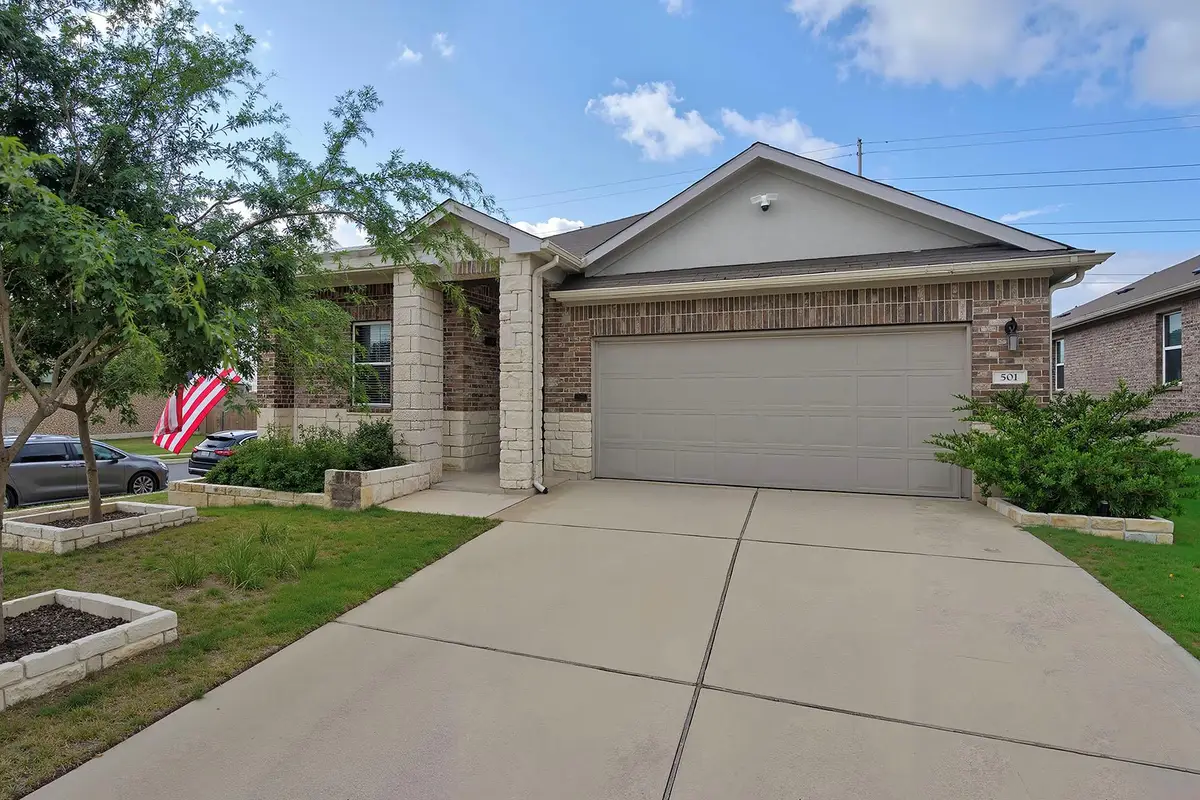 501 Emerald Cv, Georgetown, TX 78626 - #1
