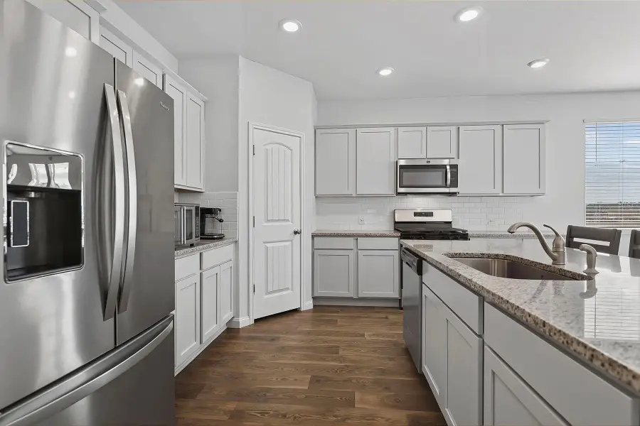 501 Emerald Cv, Georgetown, TX 78626 - #3