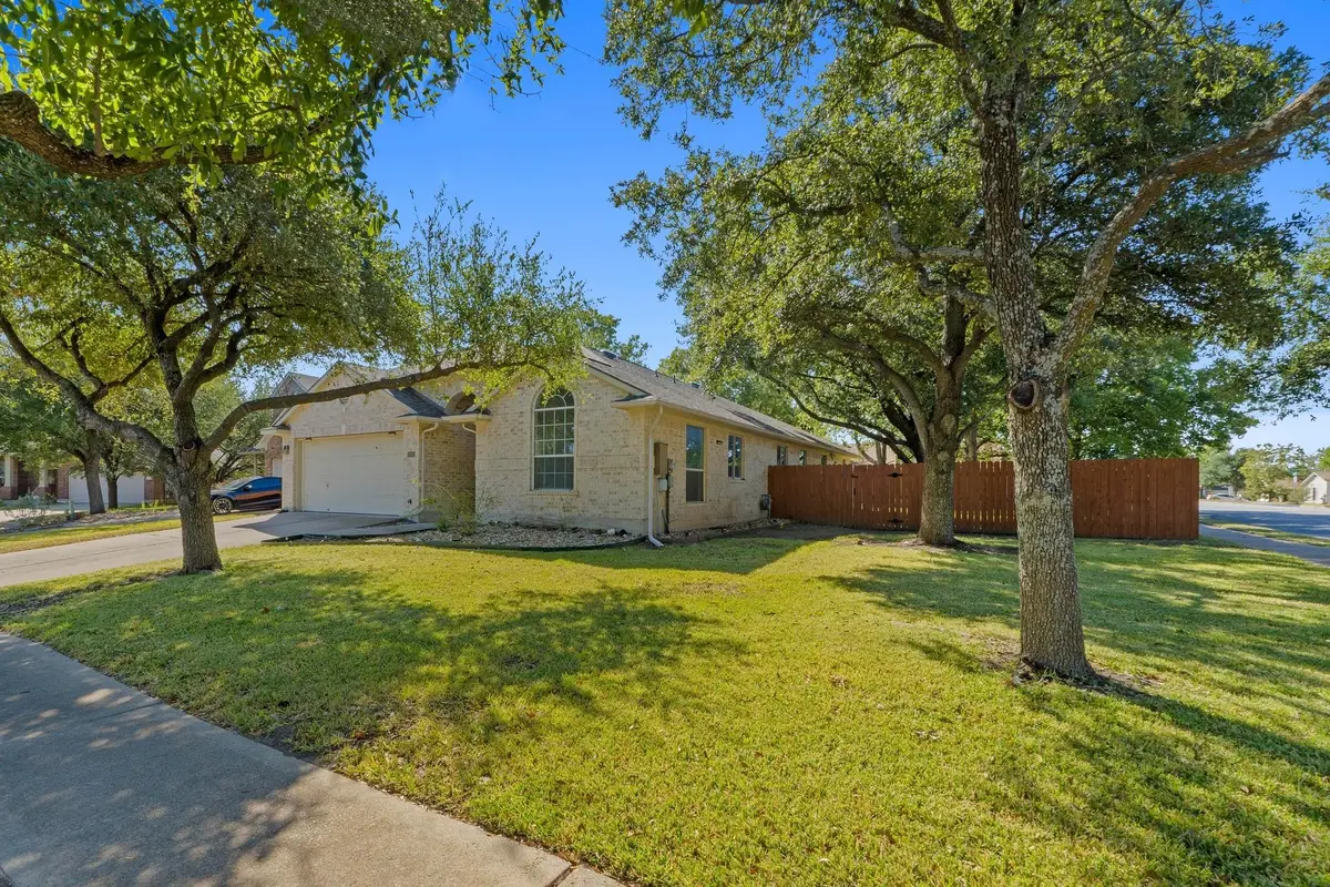 2013 Rodeo Dr, Austin, TX 78727 - Image #1