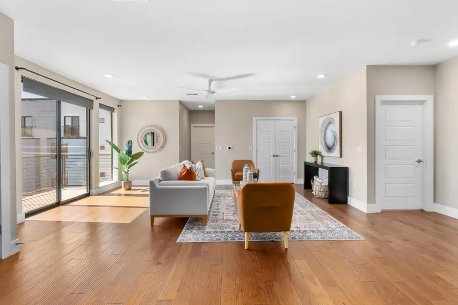 1615 E 7th St #402, Austin, TX 78702 - #3