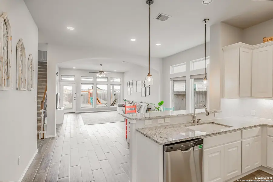 2032 Glen Hollow Holw, Seguin, TX 78155 - #3