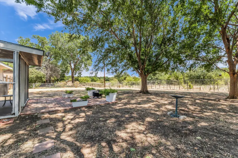 261 Oakview Cir, Waco, TX 76705 - #2