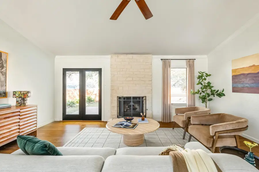 7715 Copano Dr, Austin, TX 78749 - Image #3