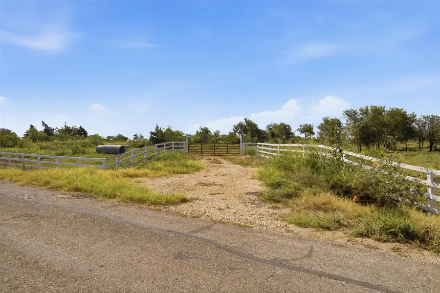 3240 County Road 466 Rd, Elgin, TX 78621 - #3