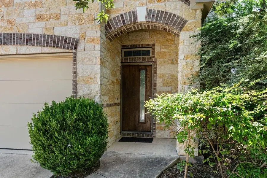 5325 Kara Dr, Austin, TX 78744 - #3