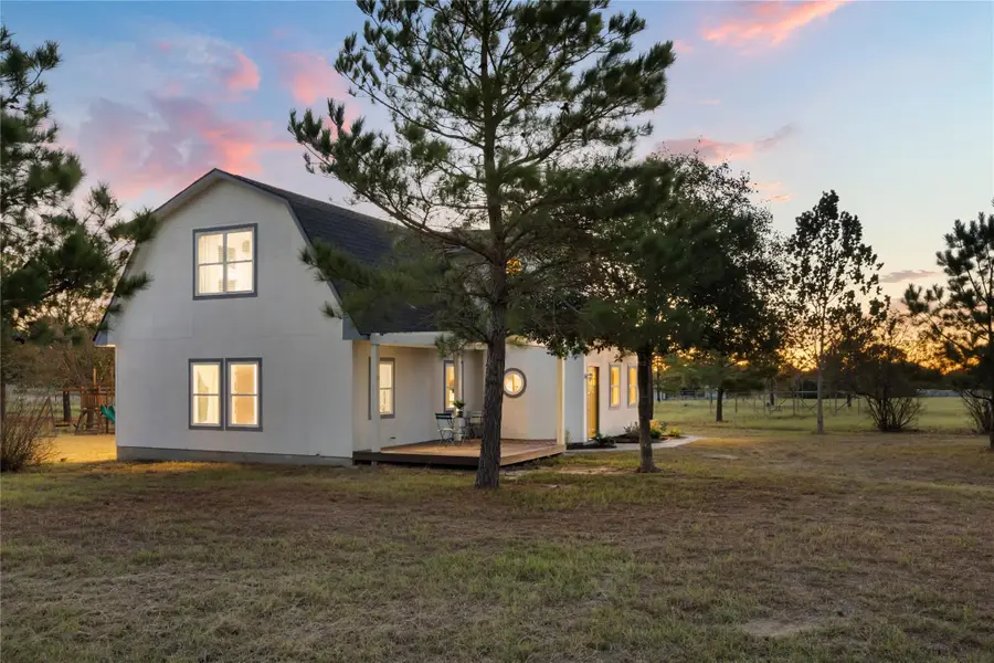 245 Country Lane Ln, McDade, TX 78650 - Image #2