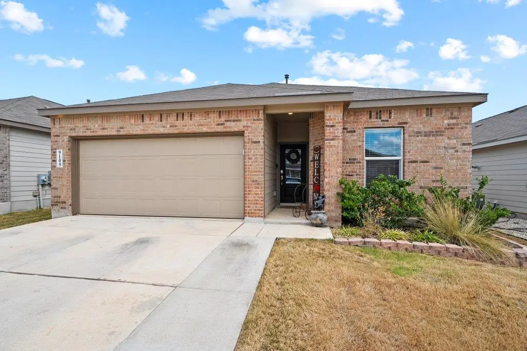 9109 Honey Mesquite, Seguin, TX 78155 - #1