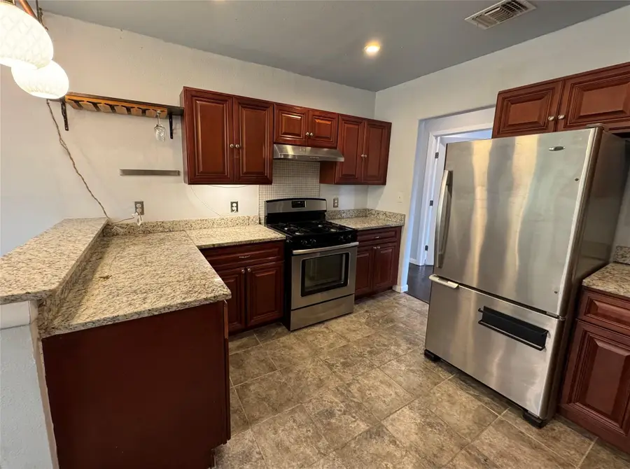 1402 Mardell St, San Antonio, TX 78201 - #3