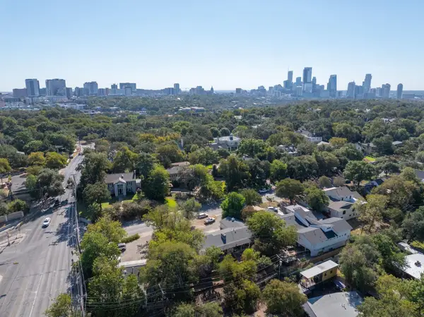 2326 Hartford Rd #1/2, Austin, TX 78703