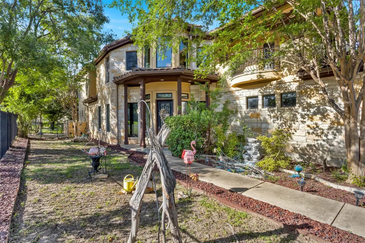 1 Treehaven Ln, The Hills, TX 78738 - #1