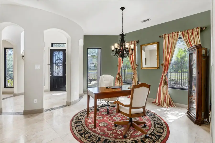 1 Treehaven Ln, The Hills, TX 78738 - #3