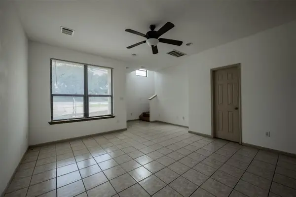8901 Parkfield Dr, Austin, TX 78758