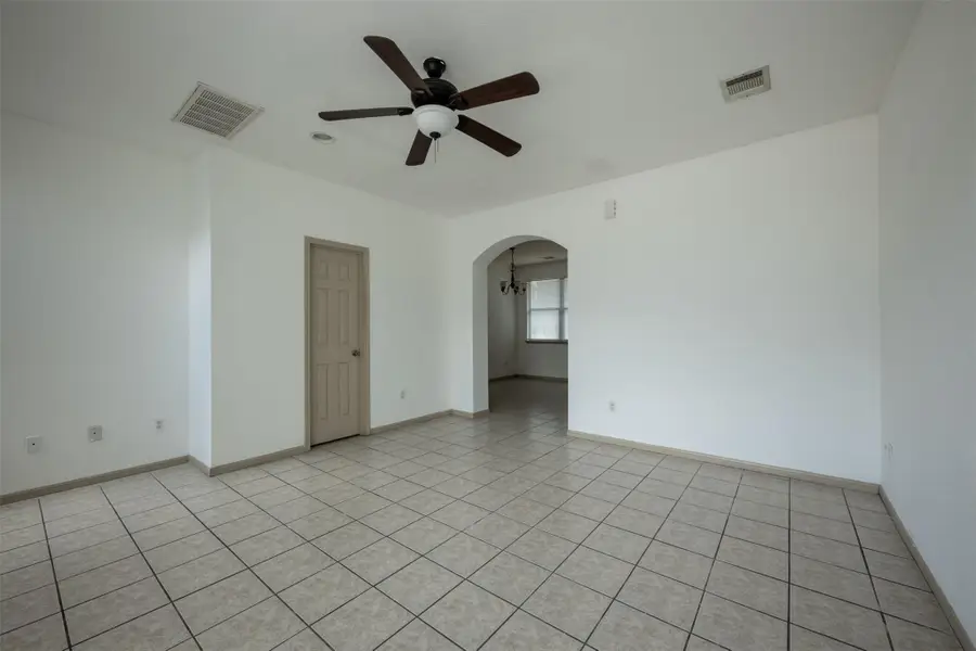8901 Parkfield Dr, Austin, TX 78758 - #2