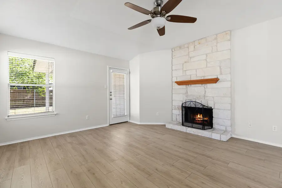 335 Altamont St, Hutto, TX 78634 - Image #2