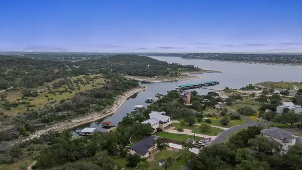 20100 Siesta Shores Dr, Spicewood, TX 78669