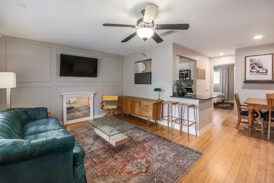 1307 Norwalk Ln #203, Austin, TX 78703 - #3