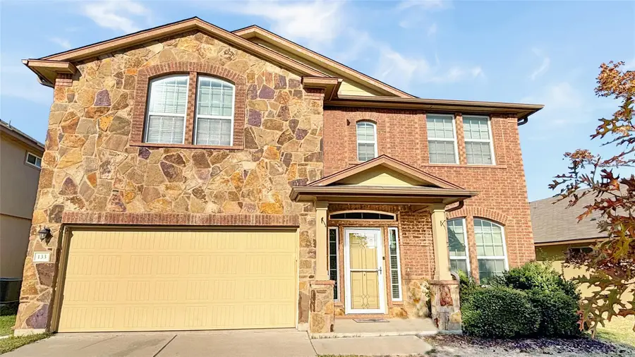 133 S Langtry Ln, Jarrell, TX 76537 - Image #3