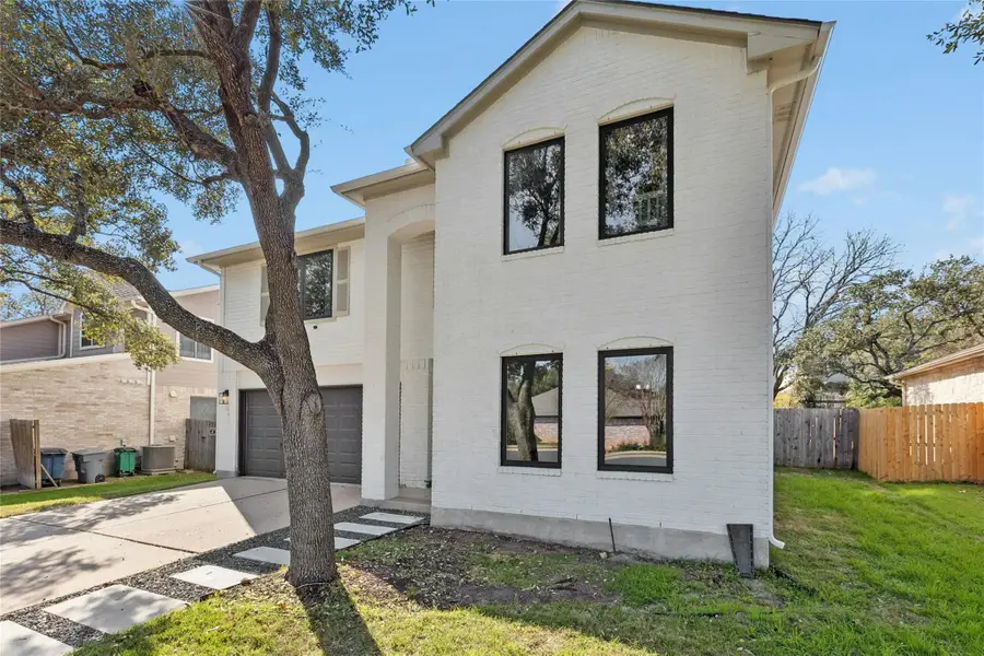5611 Magee Bnd, Austin, TX 78749 - Image #2