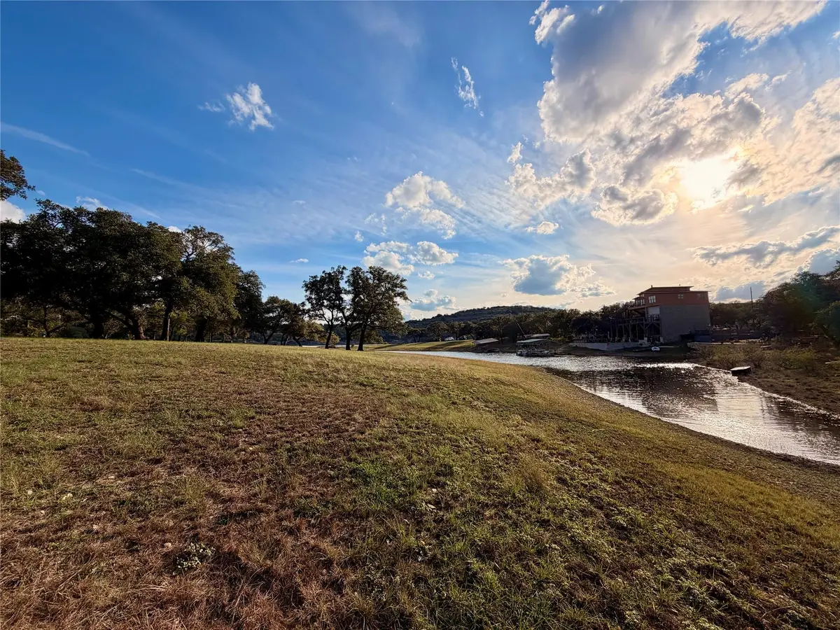 1304 Gold Ln, Lago Vista, TX 78645 - #1