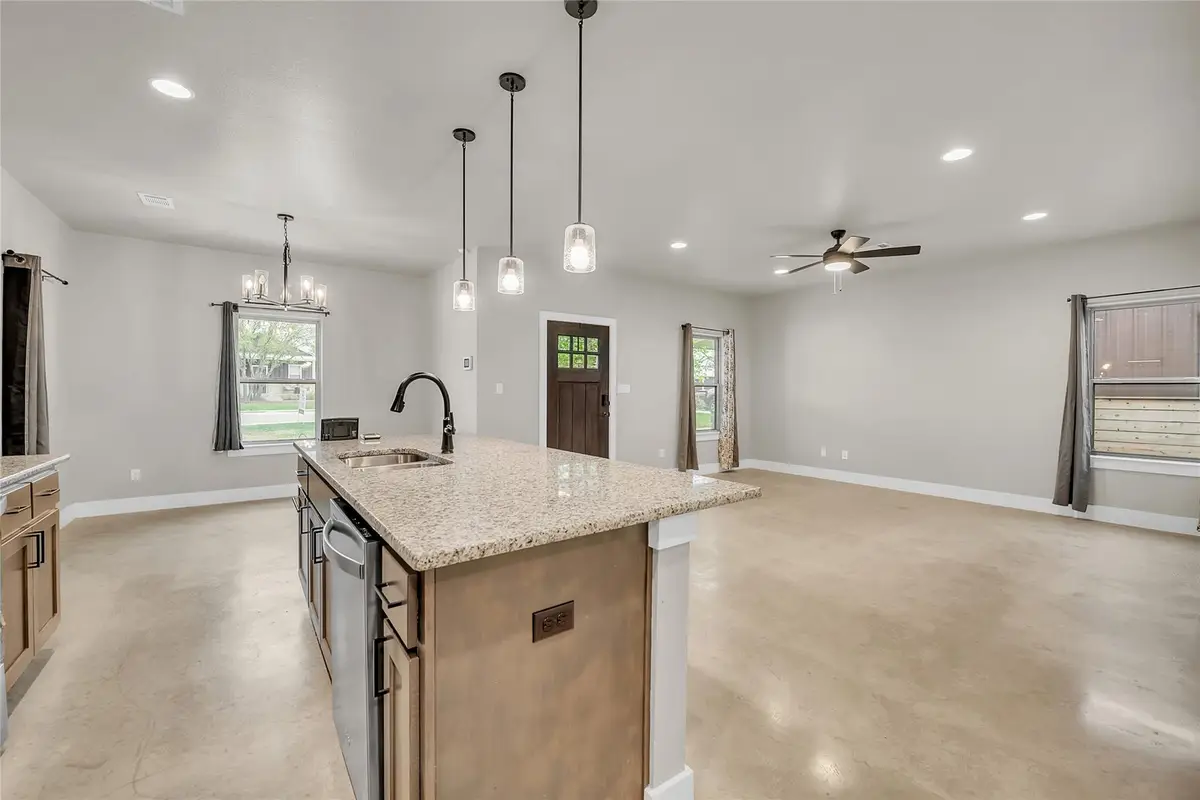 246 Western Ave, Bertram, TX 78605 - Image #1