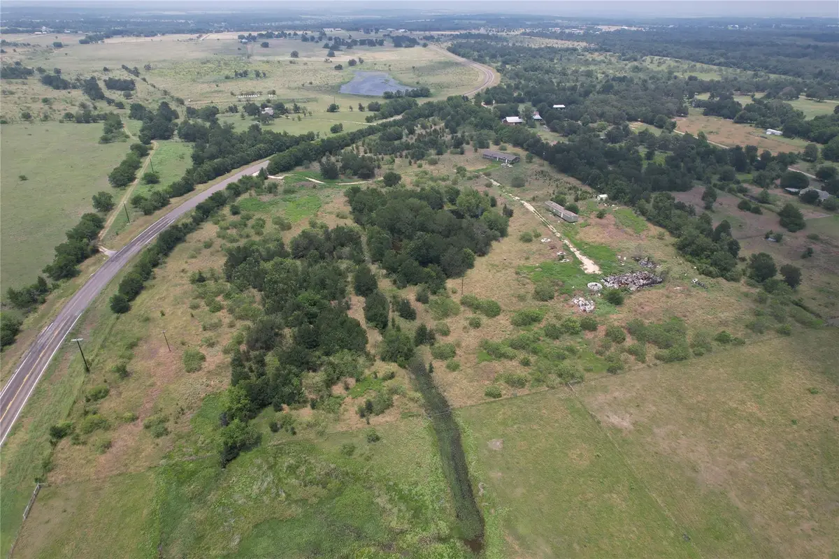 240 Cummings Rd, Thorndale, TX 76577 - #1