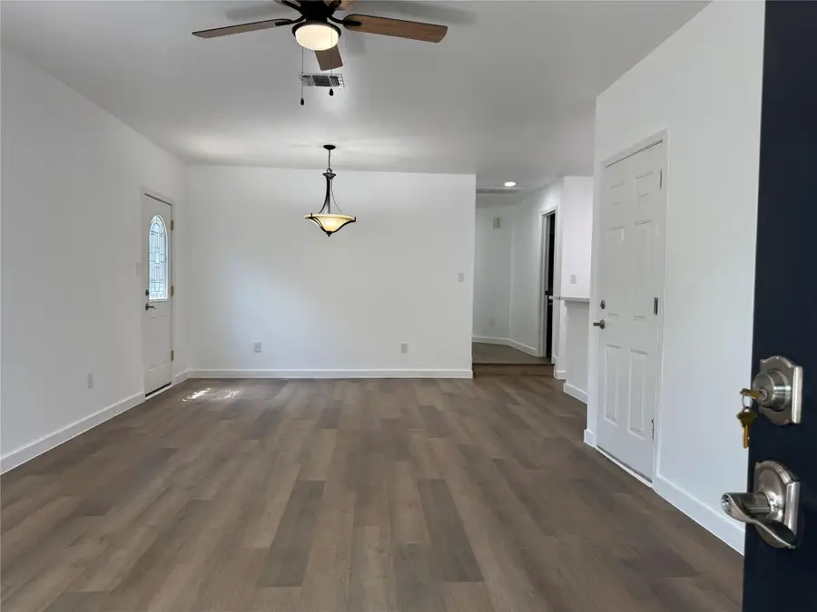1621 Parkfield Cir, Round Rock, TX 78664 - #2