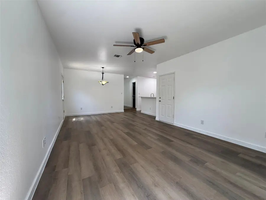 1621 Parkfield Cir, Round Rock, TX 78664 - #3