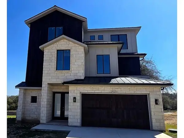2425 Bruin Dr, Spicewood, TX 78669