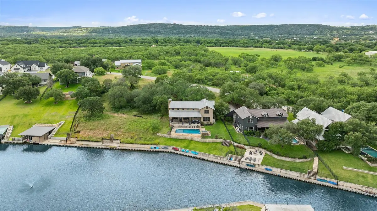 186 Sleepy Oaks Dr, Kingsland, TX 78639 - Image #1