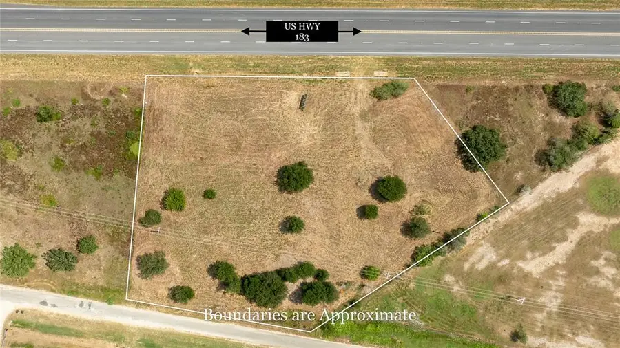 000 N Magnolia Ave, Luling, TX 78648 - #2