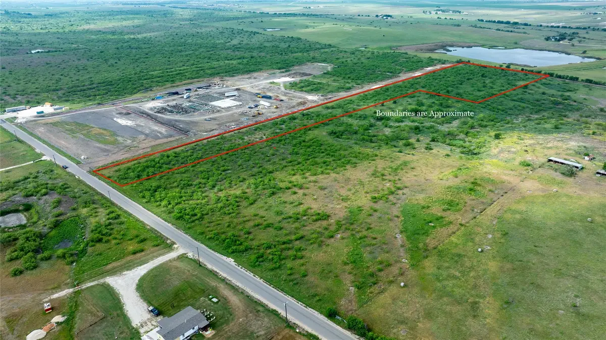 1050 E Herrin Dr, Coupland, TX 78615 - #1
