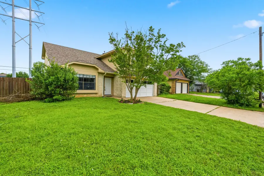 1701 Hunters Trl, Round Rock, TX 78681 - #2