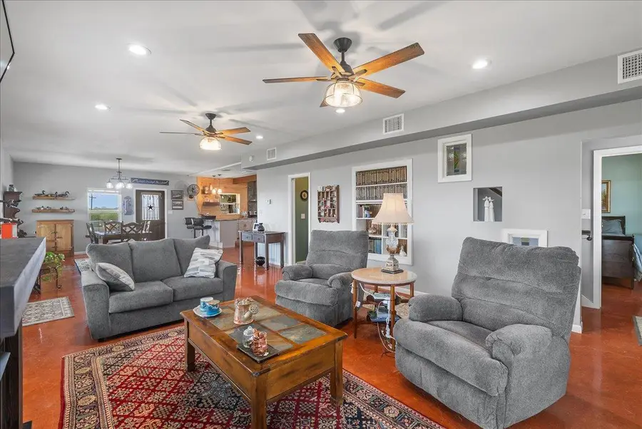 623 Nakishwana Cir, Sandia, TX 78383 - Image #3