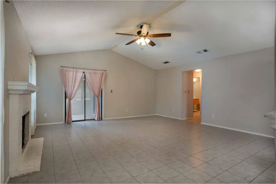 1202 Thorpe Ln #315, San Marcos, TX 78666 - #3