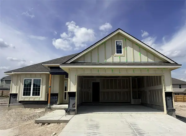 237 Lazy Lizzy Rd, Jarrell, TX 76537