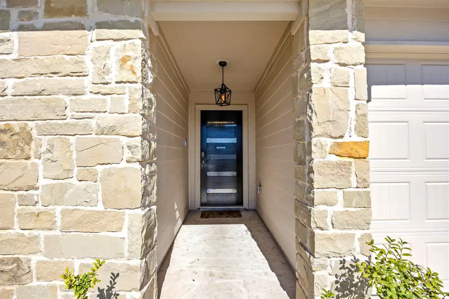 1425 London Way, Lockhart, TX 78644 - #3