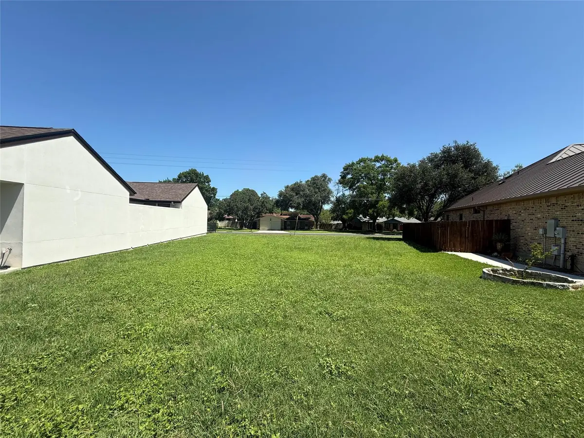 1732 Nordberg, Seguin, TX 78155 - #1