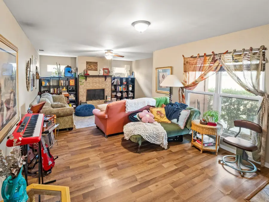 1011 Chesapeake Dr, Austin, TX 78758 - #3