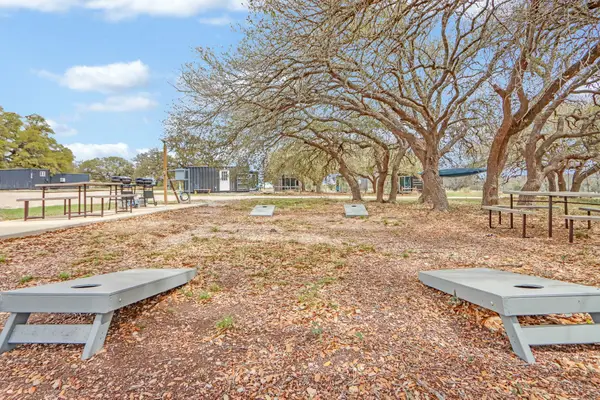 8502 E Us 290, Johnson City, TX 78636