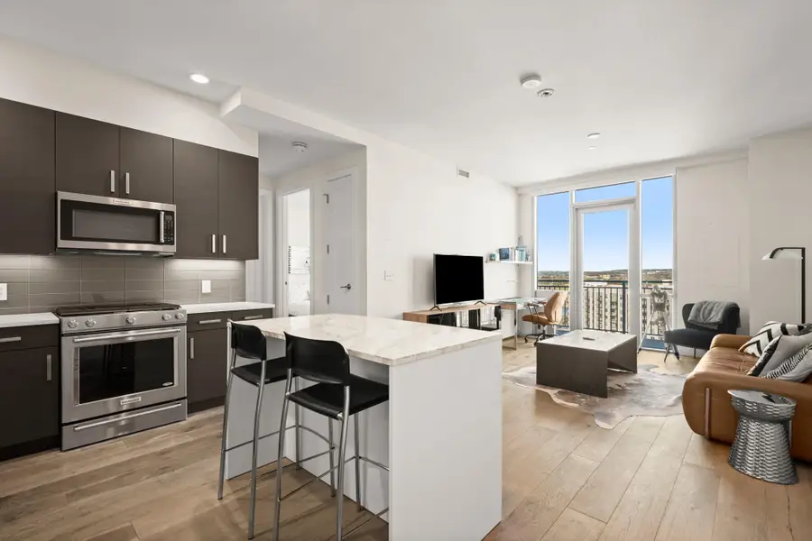 222 West Ave #2012, Austin, TX 78701 - Image #2