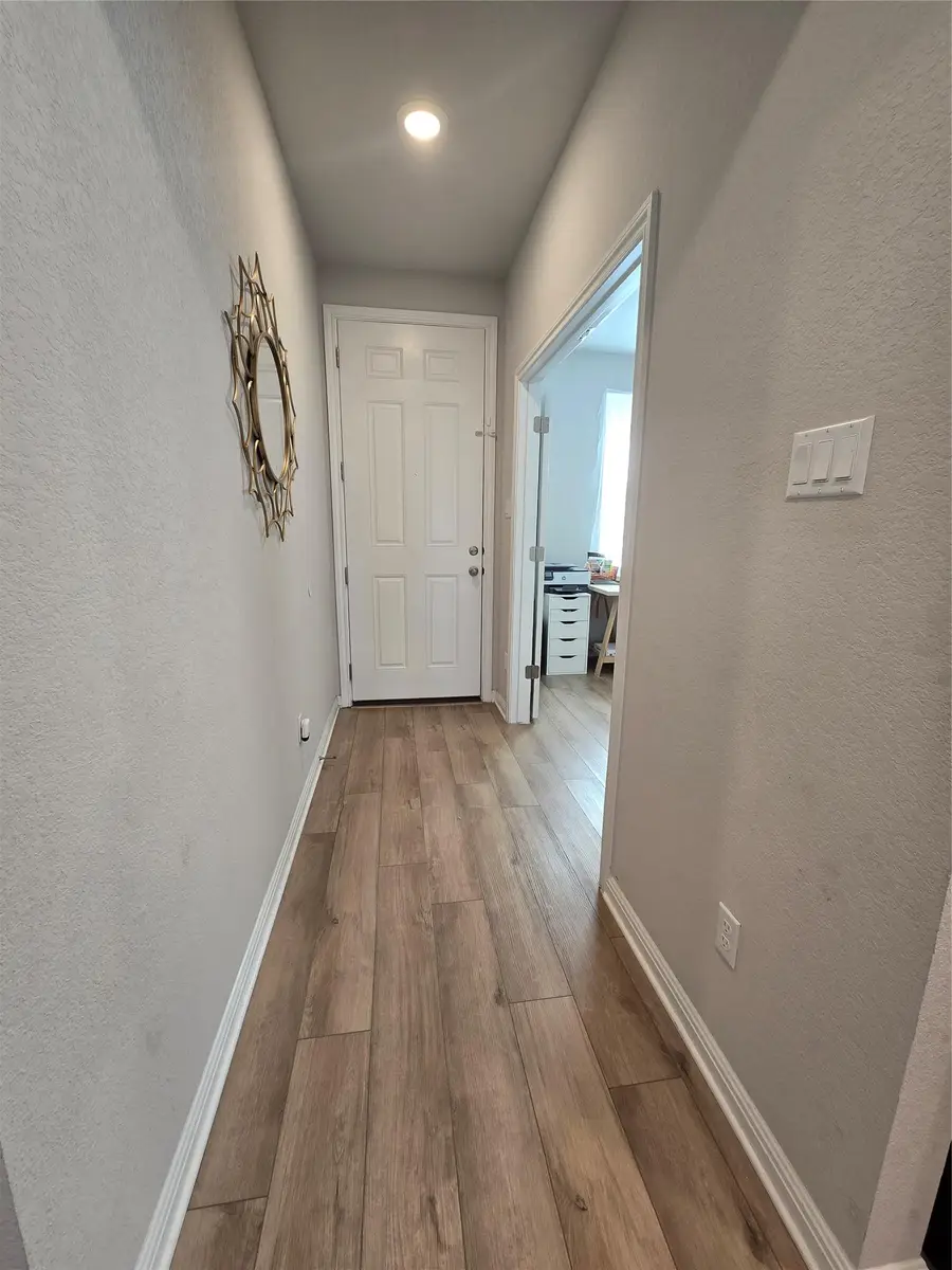 727 Gray Fox Loop, Hutto, TX 78634 - #3