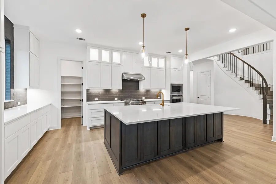 2102 Crimson Sunset Dr, Georgetown, TX 78628 - Image #2