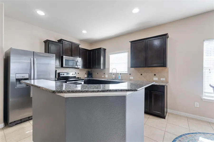 136 Wallin Farms Dr, Hutto, TX 78634 - #2