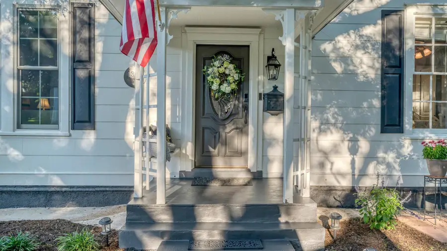 1305 S College St, Georgetown, TX 78626 - #2