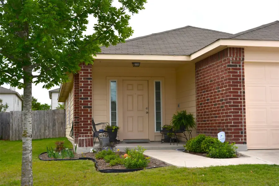 1522 Wedgewood Cv, Lockhart, TX 78644 - #2