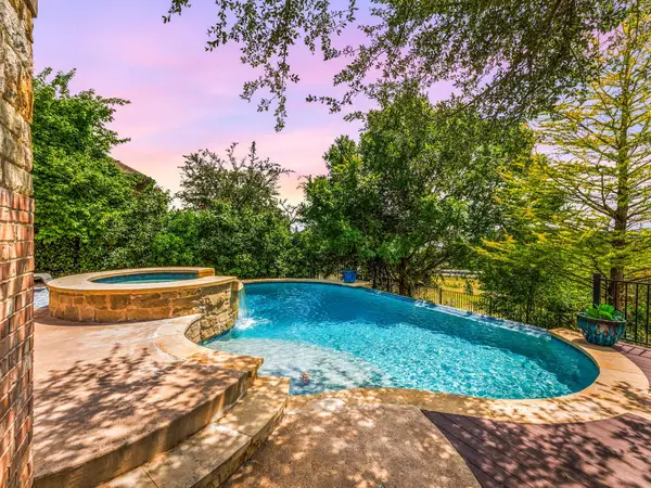 8808 Flycatcher Ct, Austin, TX 78738