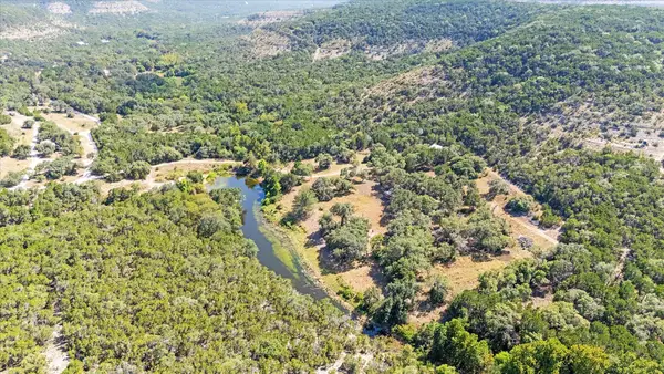 1920 The Low Rd, San Marcos, TX 78666
