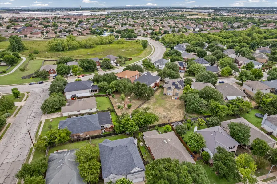 805 Catumet Dr, Pflugerville, TX 78660 - #2